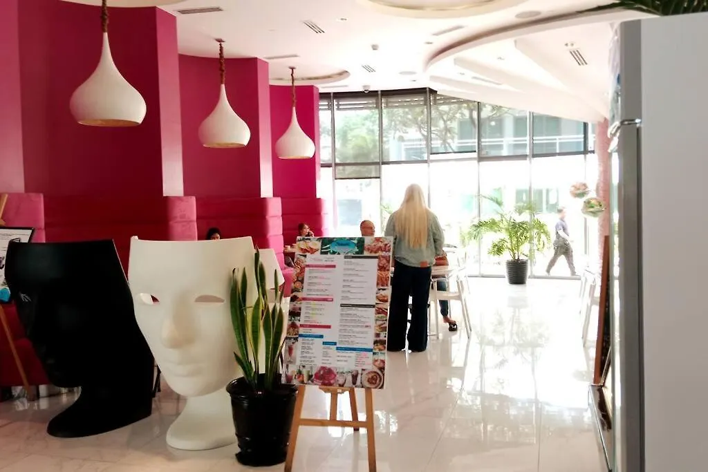 Apartment Azure Lovely And Refreshing 1 Bedroom Suite Manila