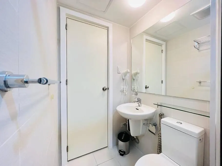 Azure Lovely And Refreshing 1 Bedroom Suite Manila 0*,