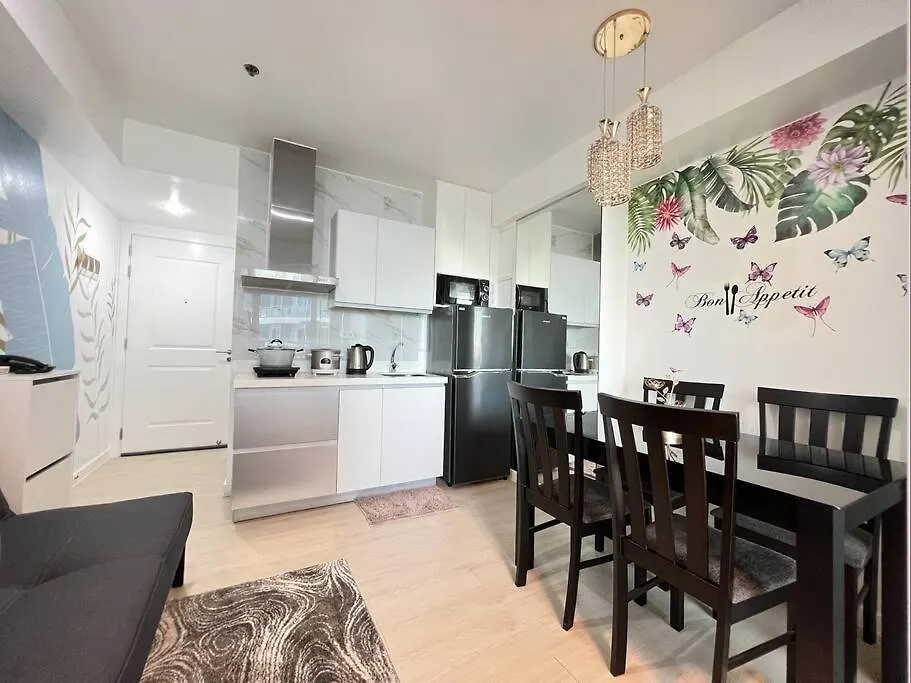 Azure Lovely And Refreshing 1 Bedroom Suite Manila Apartment