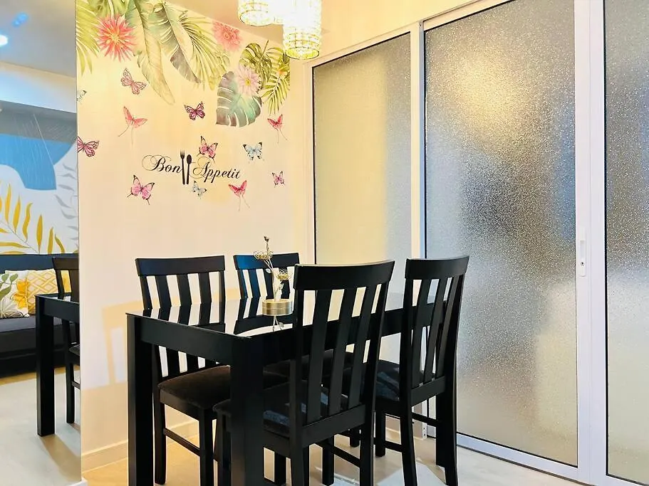 Azure Lovely And Refreshing 1 Bedroom Suite Manila 0*,
